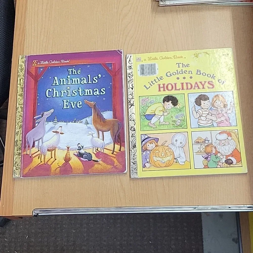 10 A Little Golden Book hard cover books (Set 2)‎